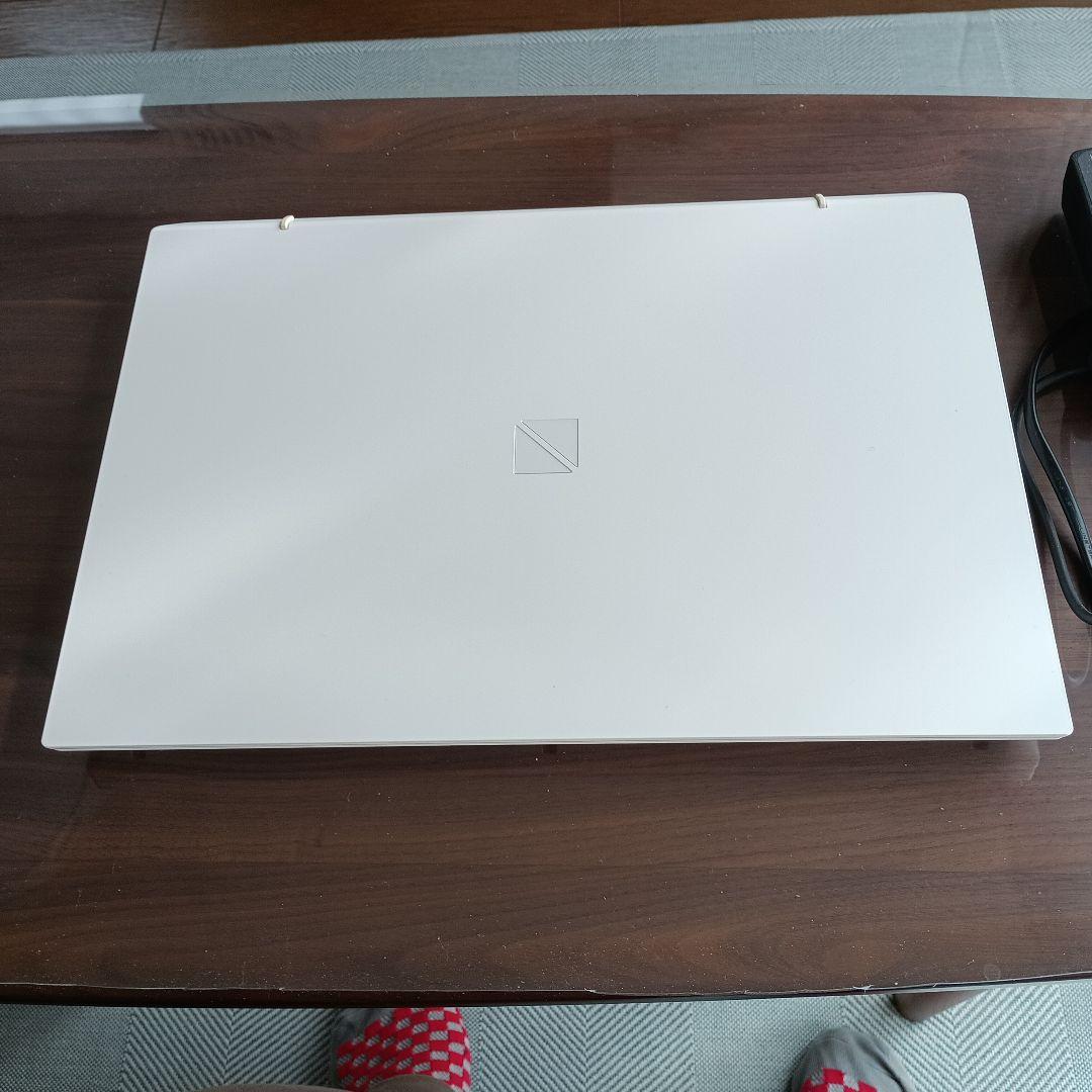 NEC LAVIE 15.6インチノートPC NEC、15.6型フラッグシップノートPC「LaVie L」2013年秋冬モデル