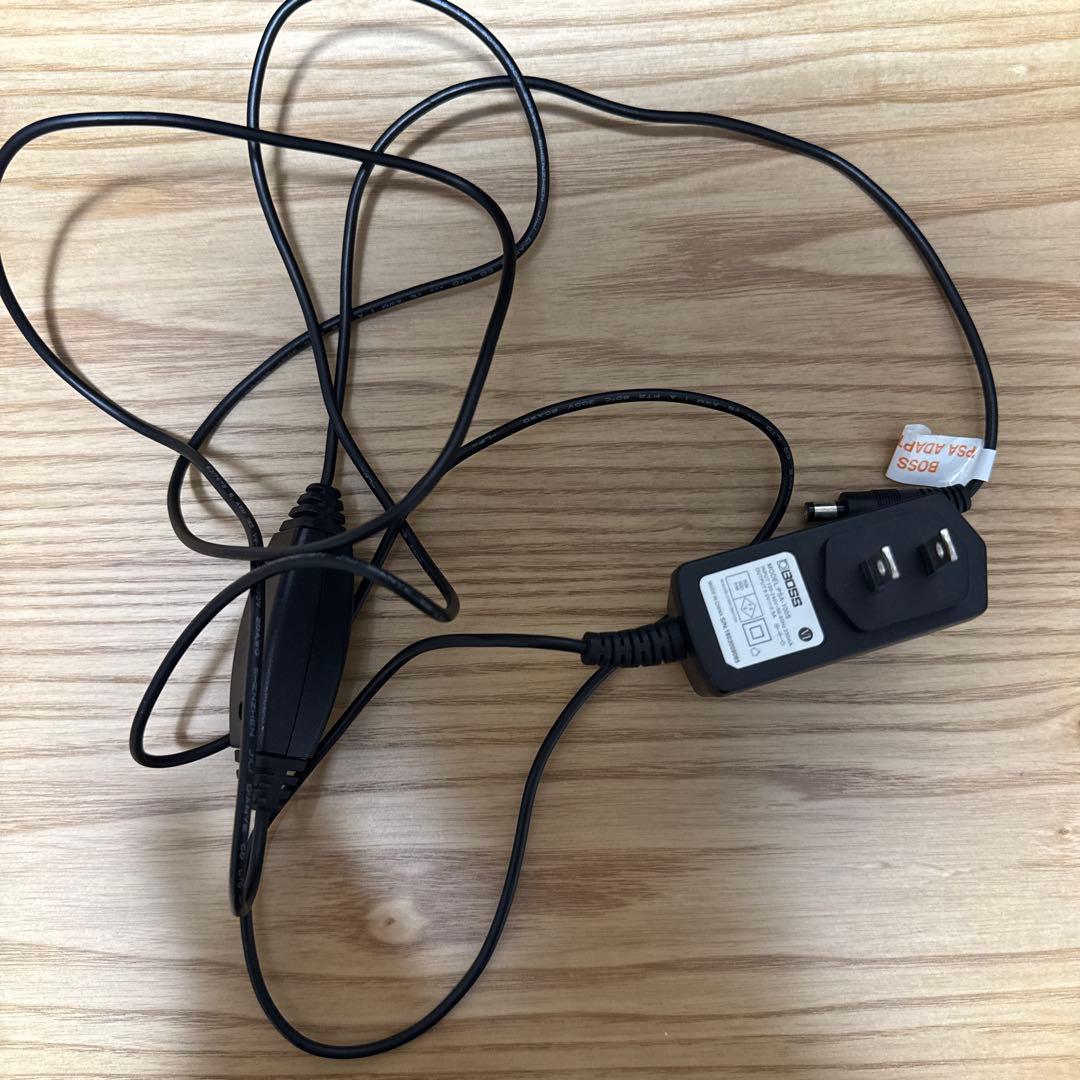 BOSS GT-1 マルチエフェクター　純正ケーブル箱付き