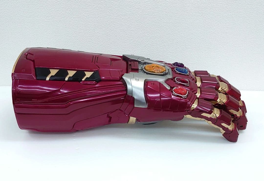 マーベルレジェンズ アベンジャーズ エンドゲーム ガントレット フィギュア