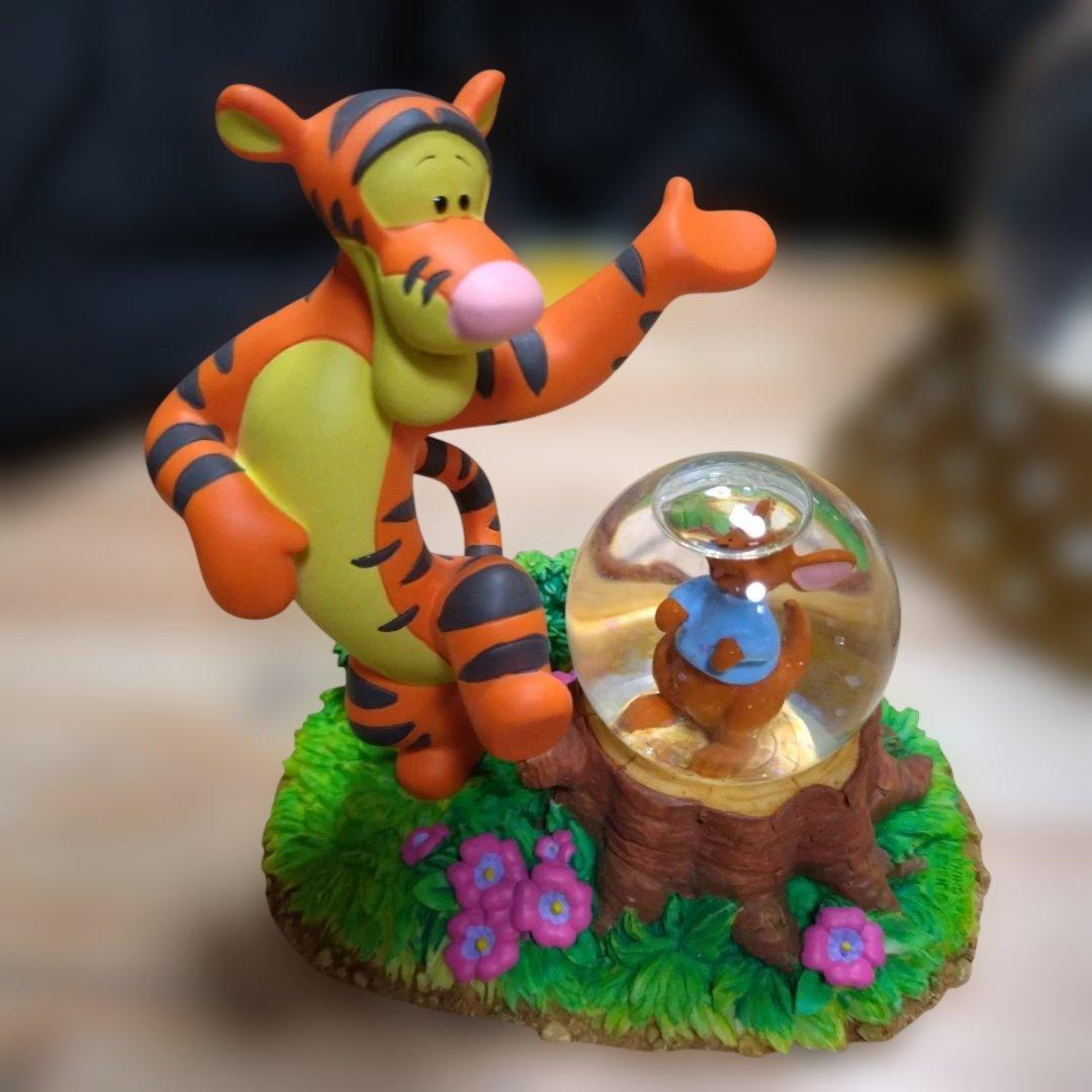 ディズニー くまのプーさん　光るガラスドーム　ティガー&ルー　スノードーム　2点