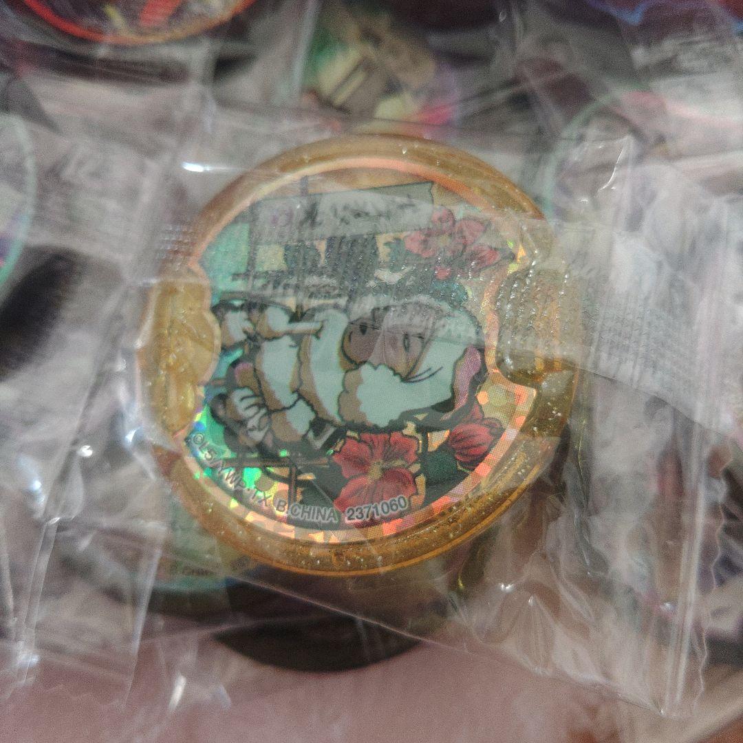 BANDAI　妖怪ウォッチ　黒い妖怪メダル　未開封3BOX　おまけ金色メダル付き