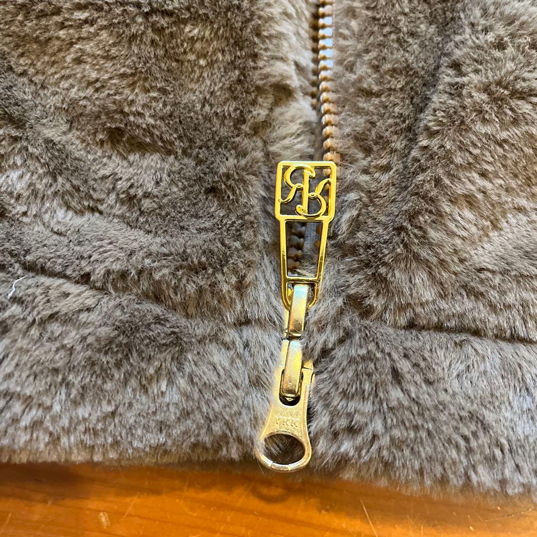 Resurrection ブラウンファーベスト Sサイズ - メルカリ