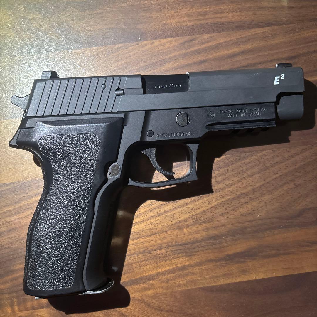 東京マルイ P226E2 マガジン予備マグ4本付き