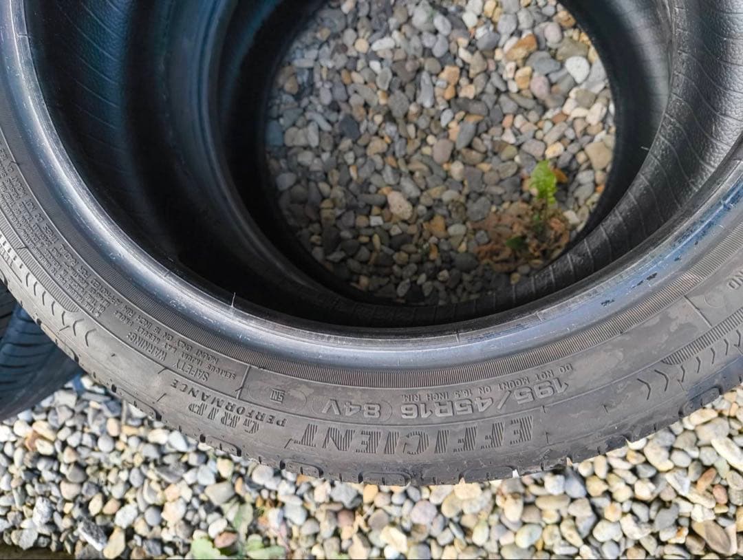 GOOD YEAR サマータイヤ　195/45/R16