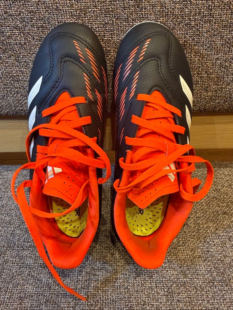 adidas Predator サッカーシューズ ブラック/オレンジ 22.5㎝ - メルカリ