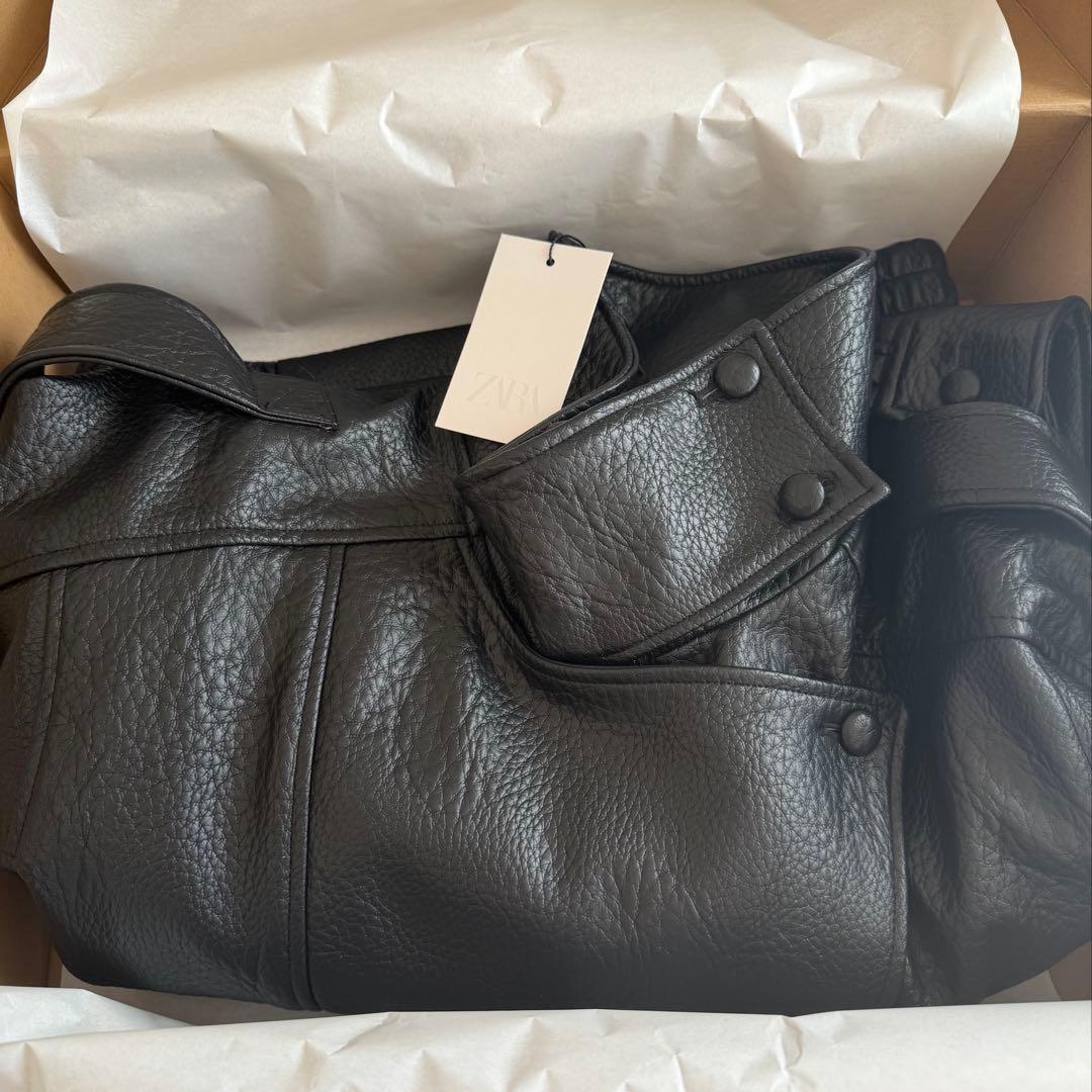 ⭐︎ 最終お値下げしました 新品 ZARAのフェイクレザージャケットM