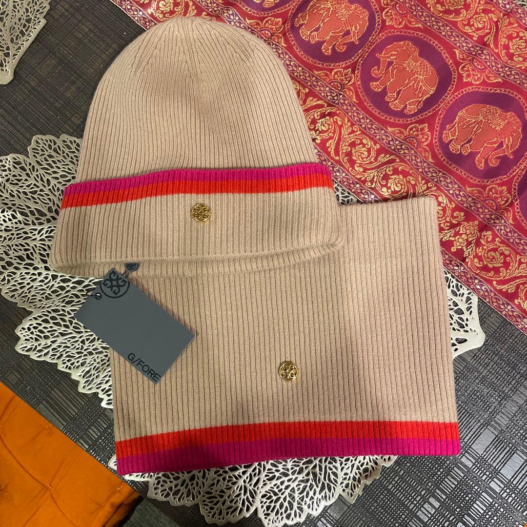 ジーファーニット帽、ネッグウォーマーセット新品未使用 ネックウォーマー ニット帽 2点セット フェイスマスク 帽子 防寒