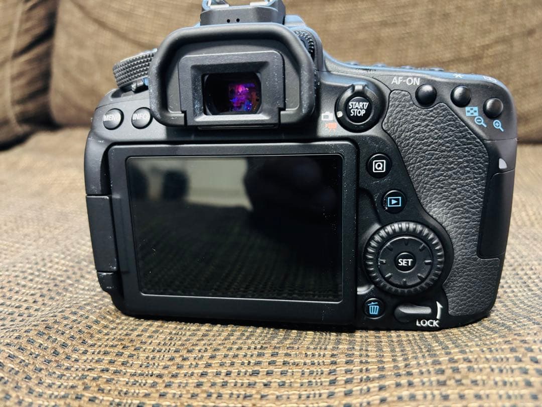 Canon EOS 80D EF-S18〜55mm1:4−5.6 IS STM②