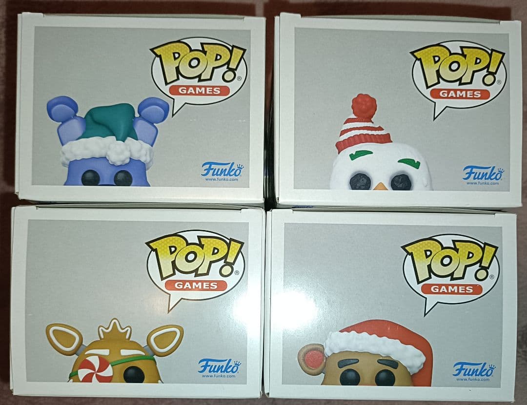 ファイブナイツアットフレディーズ　ホリデー　フィギュア