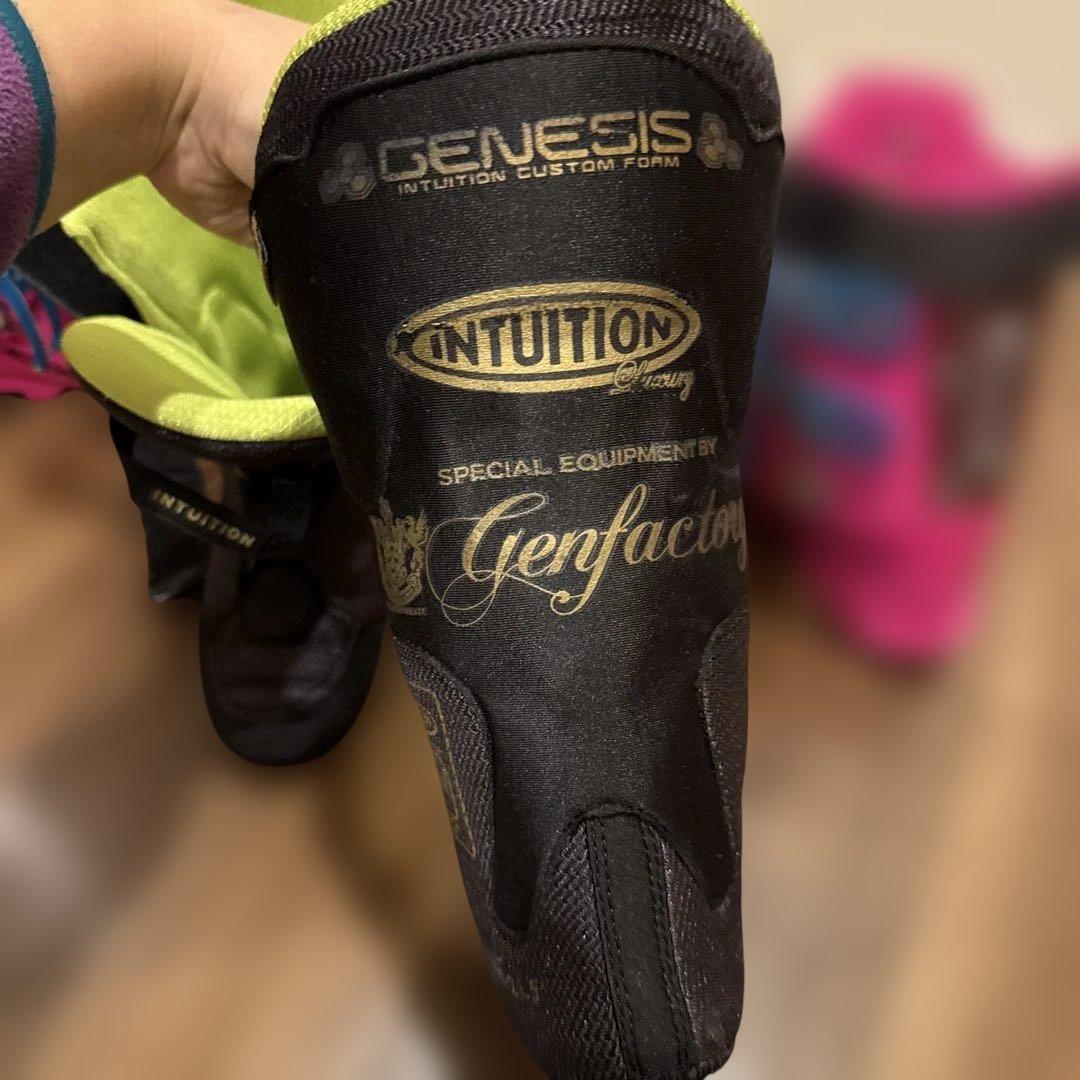 スキー GEN FACTORY BUMPS8 24.5cm