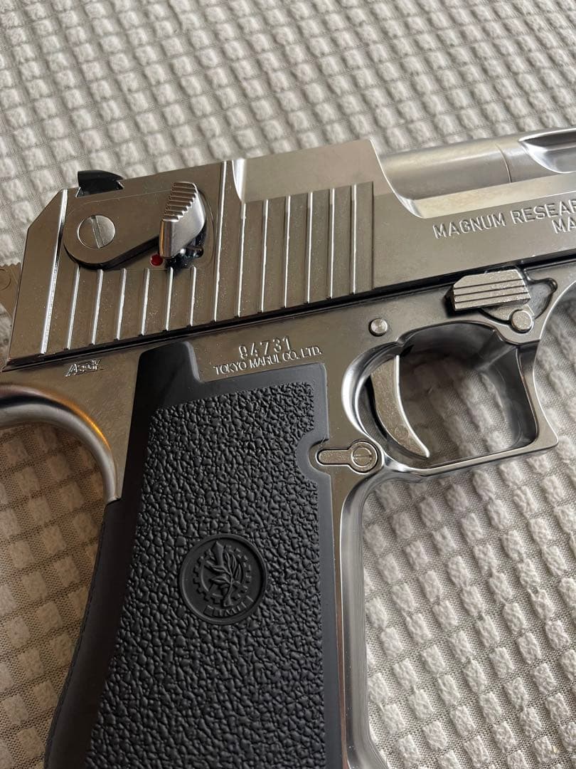 東京マルイ DESERT EAGLE .50AE クロームステンレス