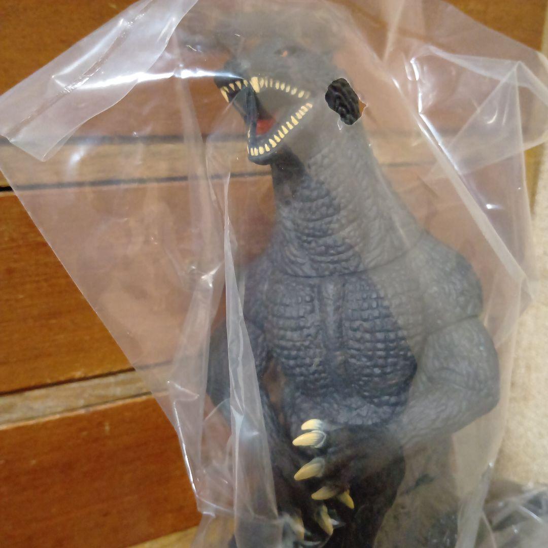 ゴジラ　組立式リアルソフビフィギュア　合計4個まとめ売り