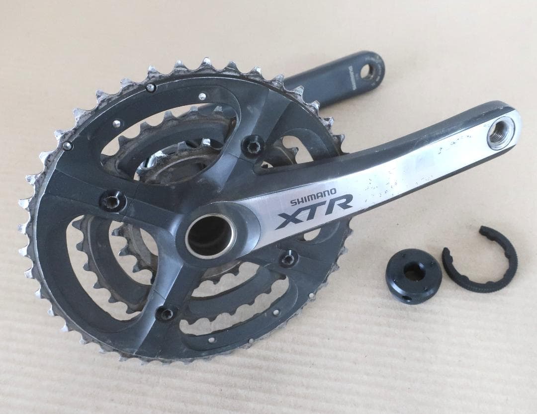 SHIMANO(シマノ)XTRクランクセット【FC-M970】170mm・BB付 Shimano XTR FC-M970 Crankset 175mm cranks 44/32/22 9 Speed w/ BB