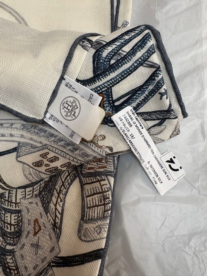 新品未使用 エルメス カレジェアン 《エルメスの世界》　カシシル　タグ付き