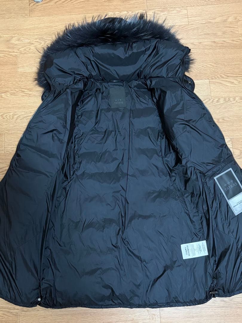 25-26AW タトラス SARMA 未使用級 ダウンジャケット 現行モデル - メルカリ