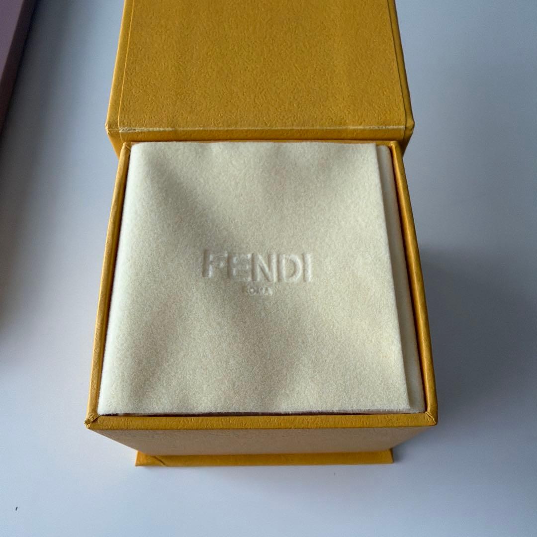 FENDI ピンクゴールドリング 専用ボックス付き - メルカリ