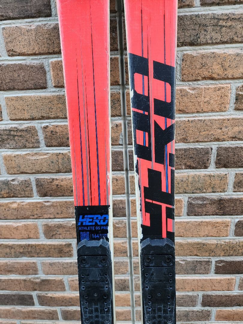 ロシニョールHERO ATHLETE PRO 164cm R18 プレート付き - メルカリ