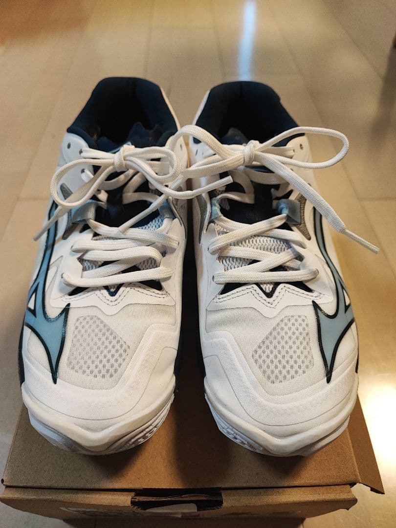 m*x様 mizuno MZライトニングZ8 WN ホワイト 23.5 MIZUNO ミズノ WAVE LIGHTNING Z8 （ホワイト×ネイビー) V1GA2400 61