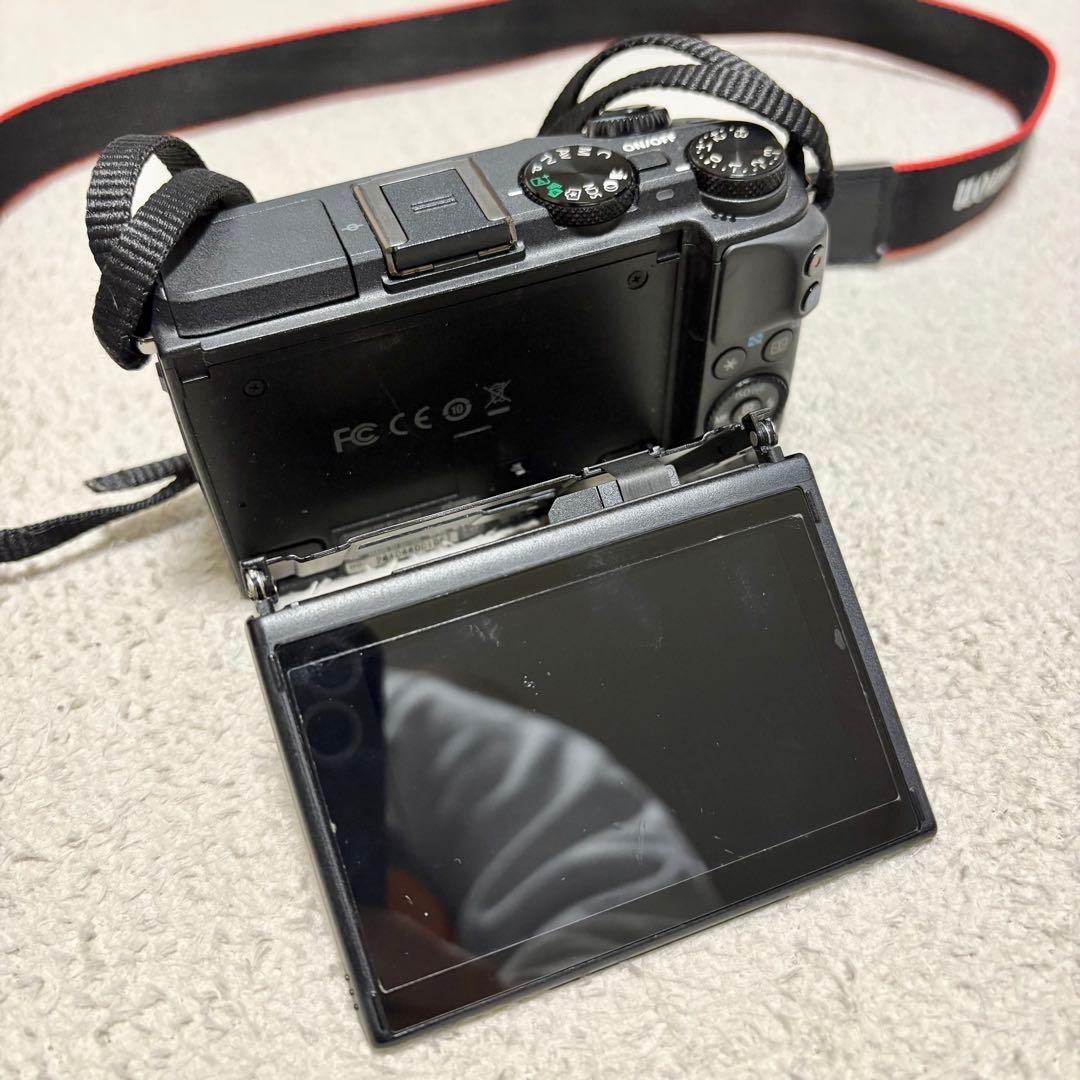 《中古》Canon EOS M3 ダブルレンズキット＋別売りレンズ付属品付き