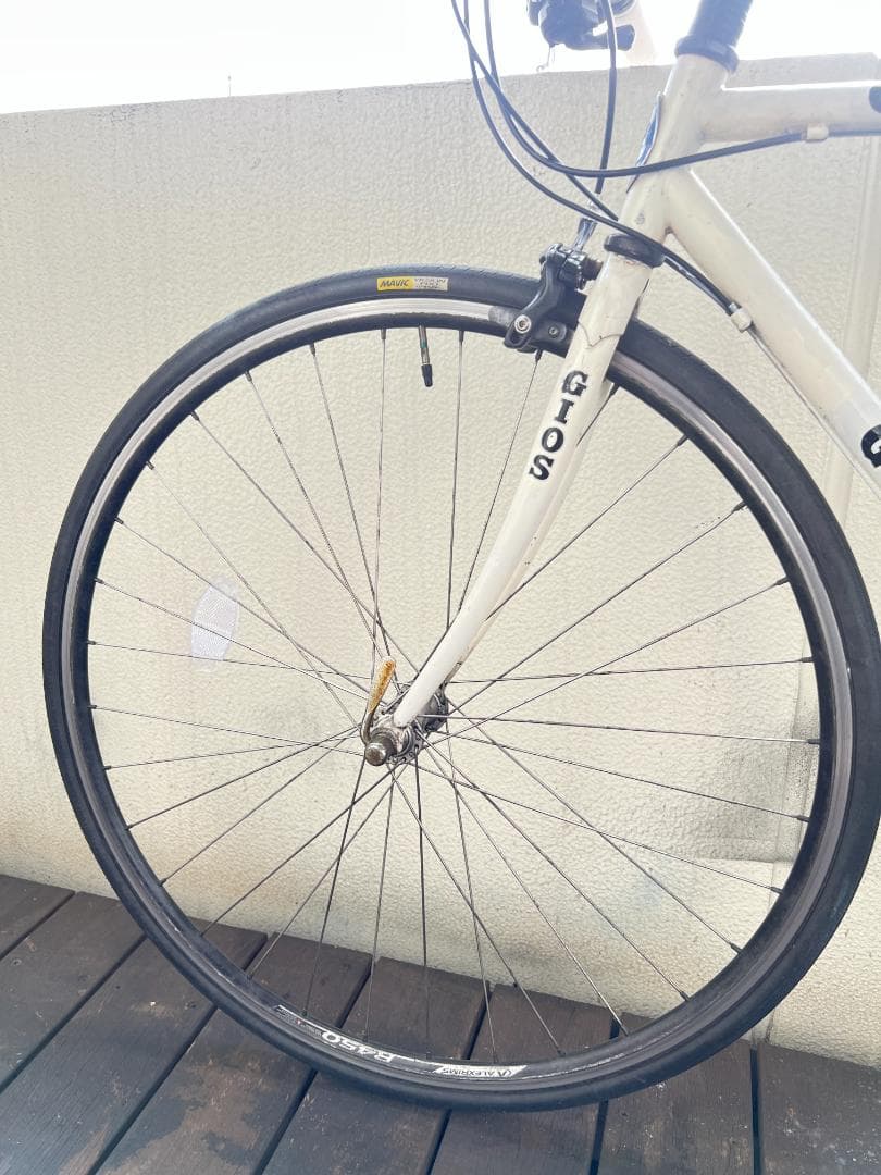 GIOSクロスバイク AMPIO ホワイト 18段変速 700c 引取専用 GIOS