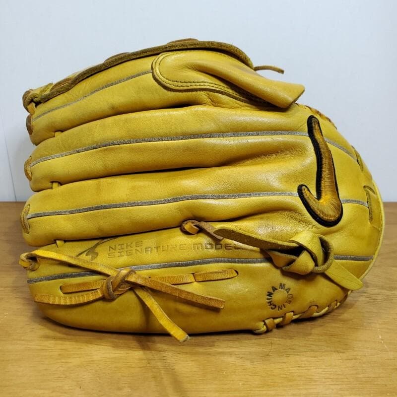 NIKE ナイキ ダルビッシュモデル Dシグネチャー 投手用 軟式グローブ