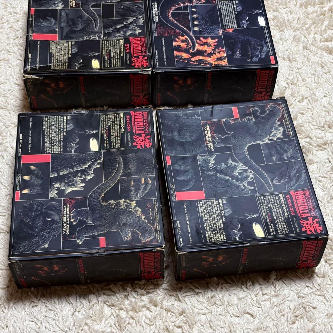 酒井ゆうじ　構 ゴジラ　フィギュア4体セット BANDAI 箱付き