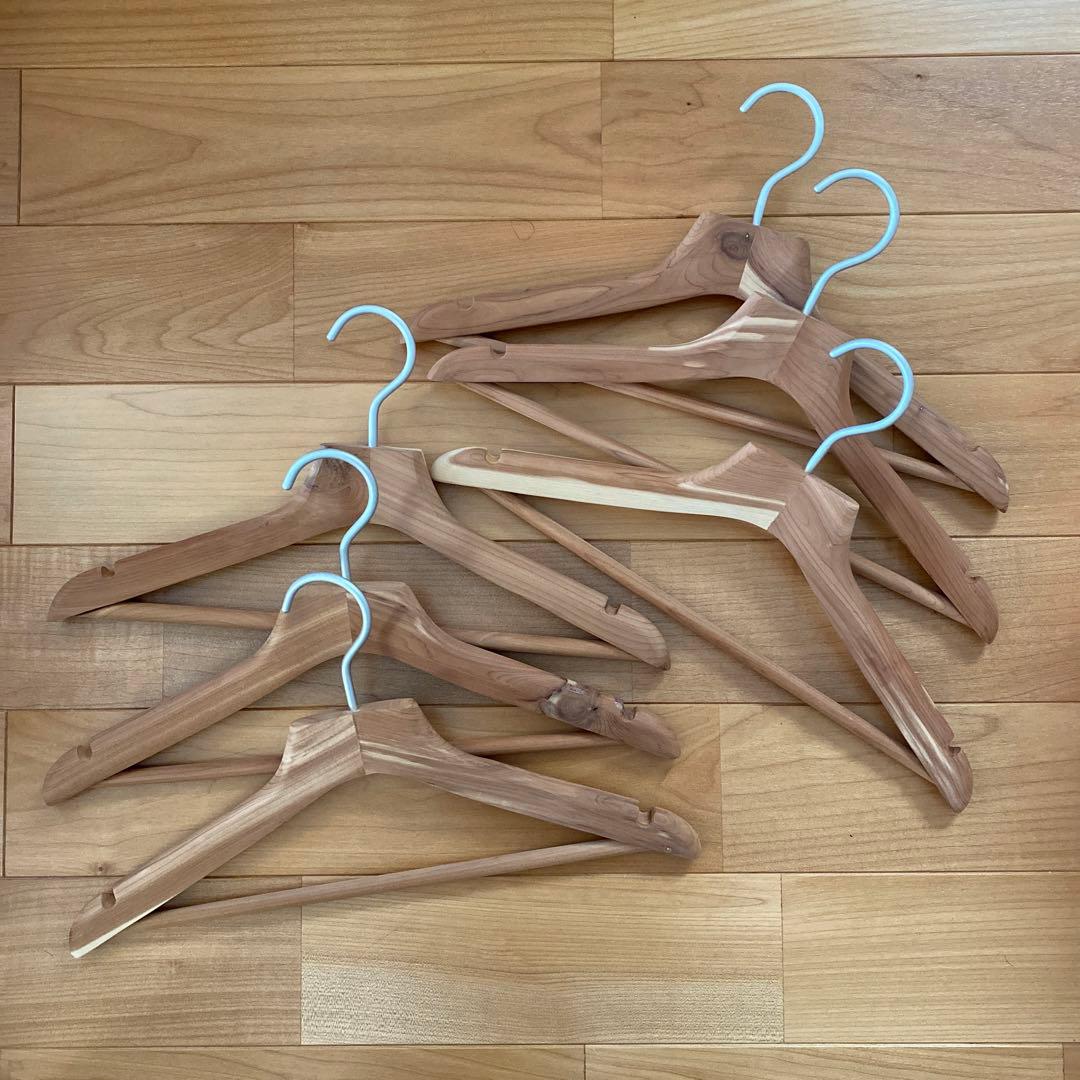 無印良品 レッドシダーハンガー6本 - メルカリ