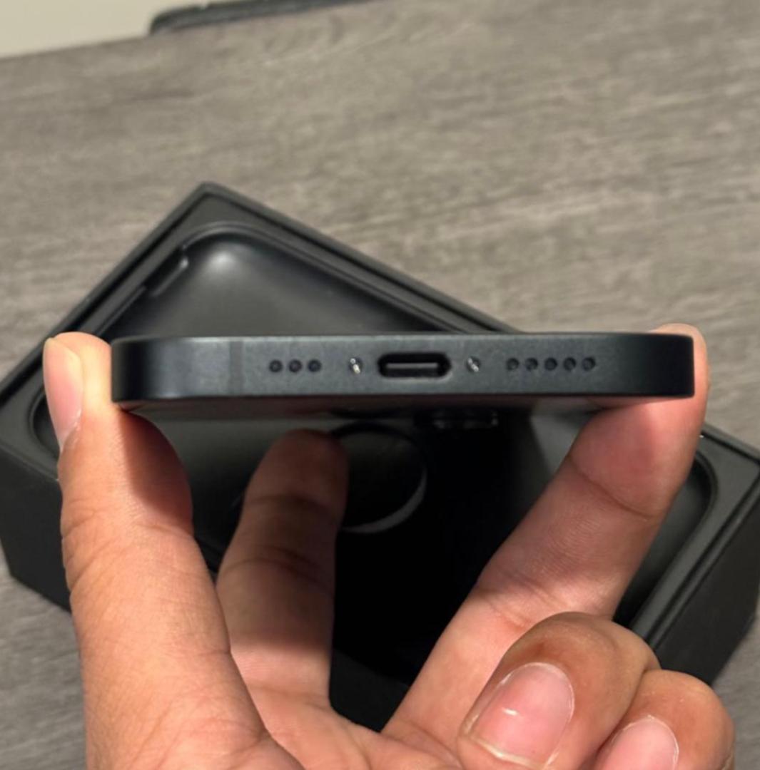 未使用に近い iPhone 16e｜送料無料｜SIMフリー バッテリー - メルカリ