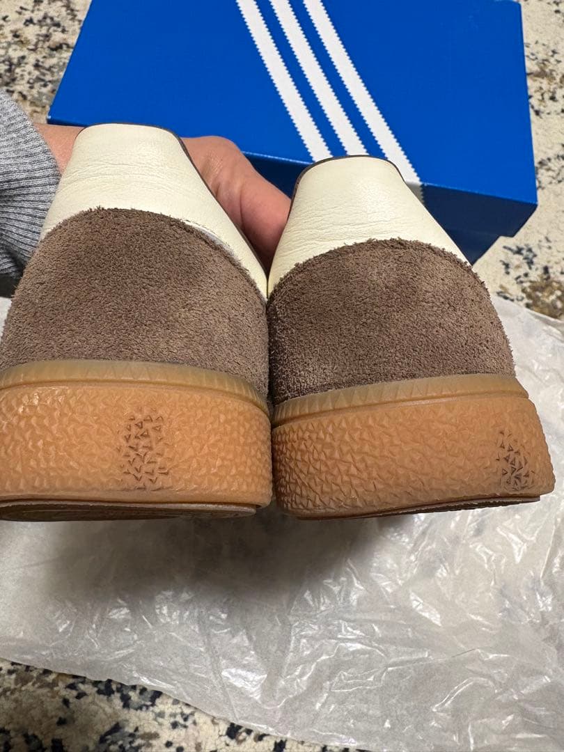 靴 adidas SPEZIAL 22.5cm