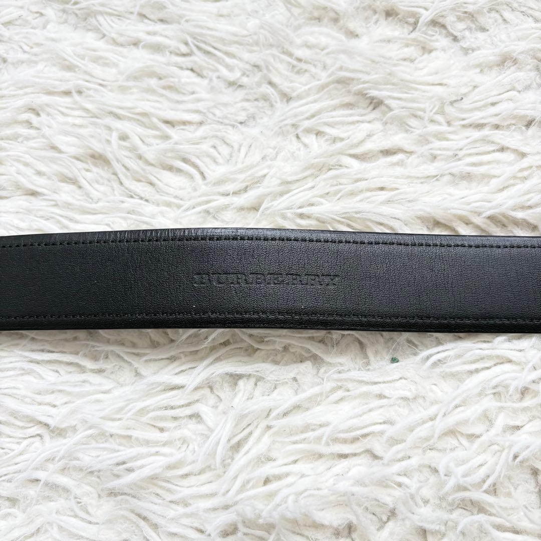 美品 バーバリー スクエアバックル ガチャベルト ブランドネーム刻印