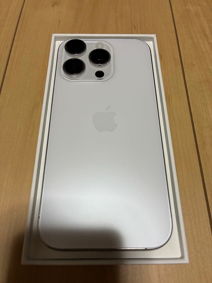 荒*川様 iPhone 16 Pro 1TB ホワイト 100% SIMフリー - メルカリ