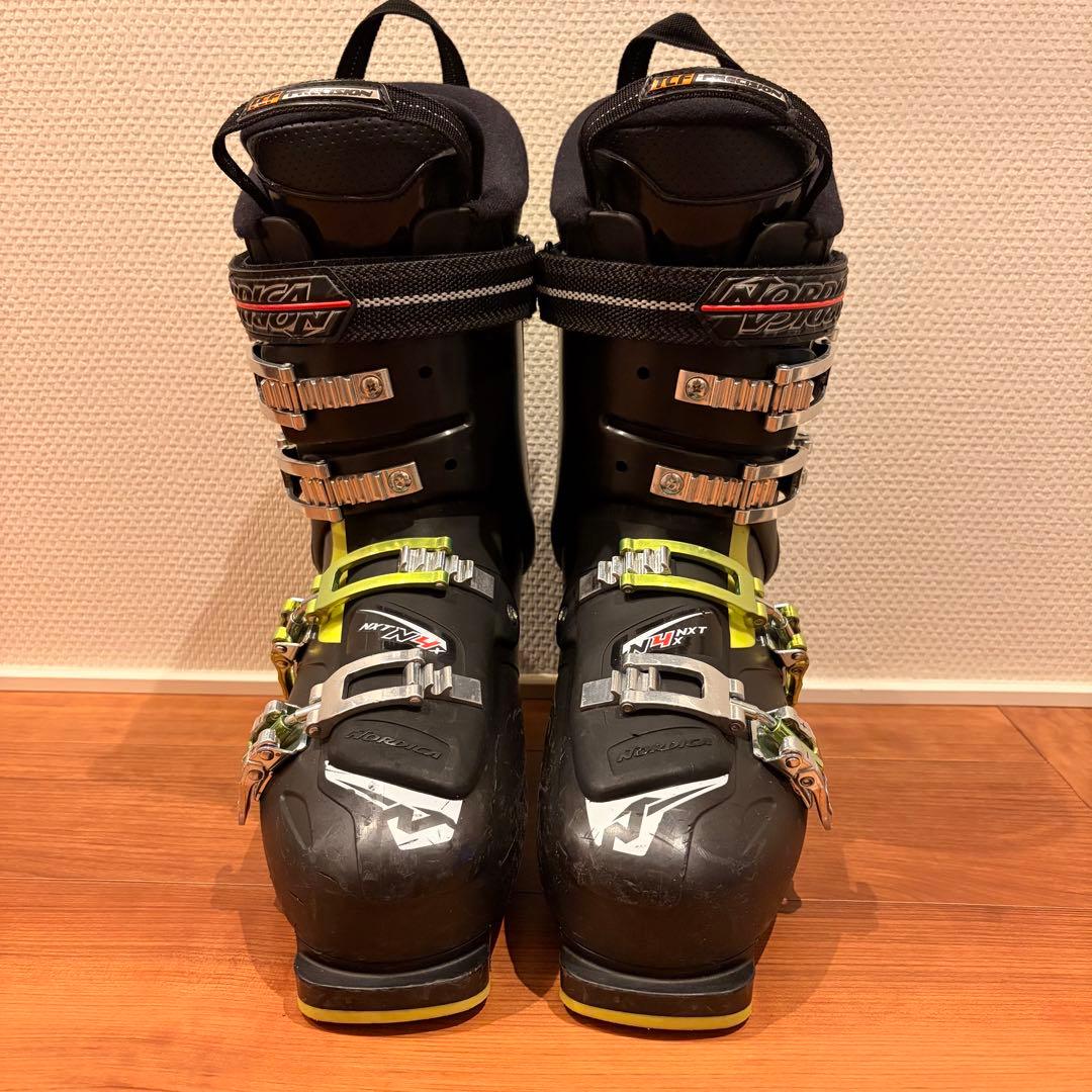 ノルディカ　スキーブーツ　27/27.５cm