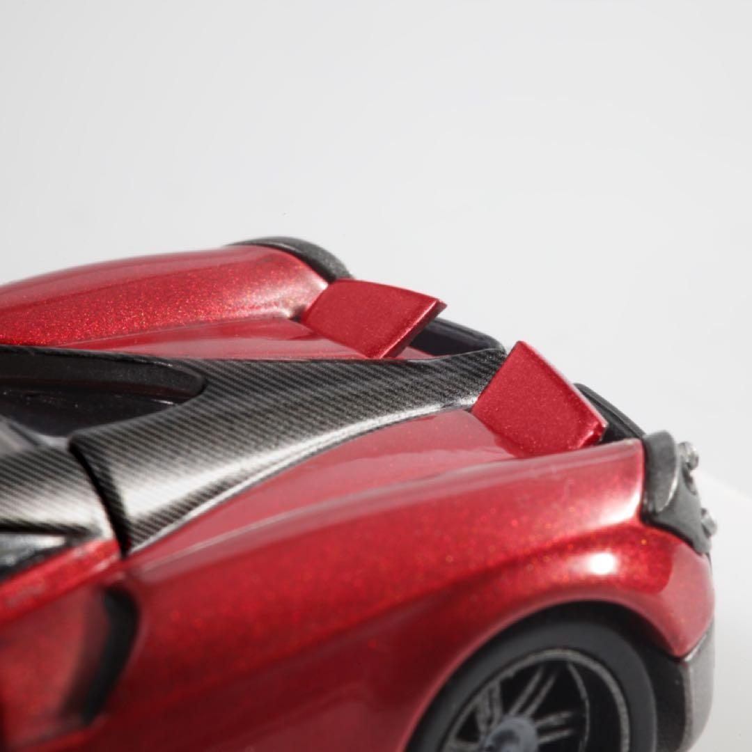 HKM プレミアム 1/64 パガーニ ウアイア 濃い赤色 - メルカリ