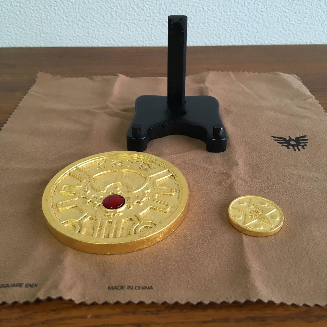 特製 24金 純金箔貼り仕上げ 1/1スケール ロトのしるし&ちいさなメダル