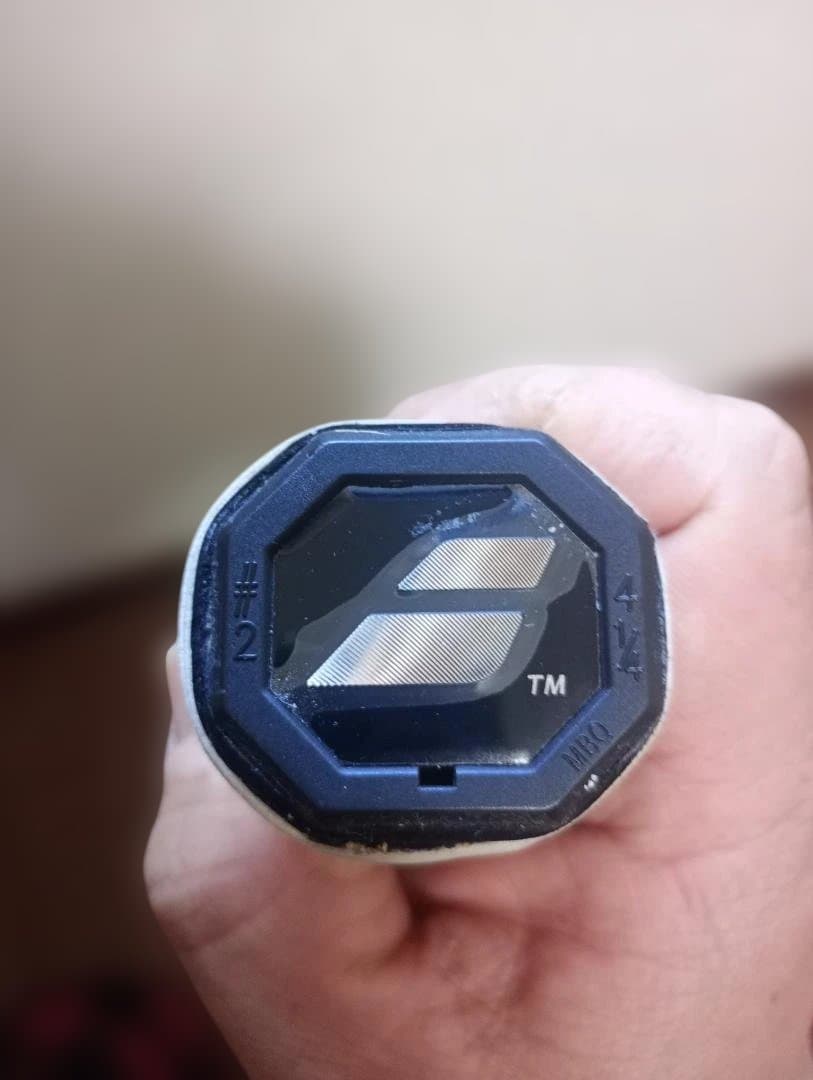 バボラ ピュアアエロ G2 2019年モデル ☆振動止め付き☆ 2019年モデル