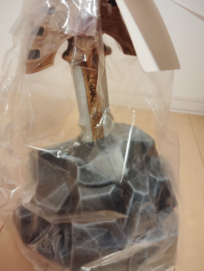 ドラゴンクエスト ふくびき所スペシャル　伝説の勇者賞　ロトの剣　〜岩台座付き〜