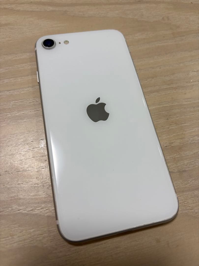 iPhone se2 白色 SIMフリー ムスビー｜SIMフリー iPhone SE(第2世代) 64GB ホワイト 電池88% 送料