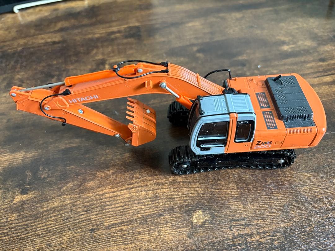 HITACHI ZAXIS 200 1/40スケールモデル