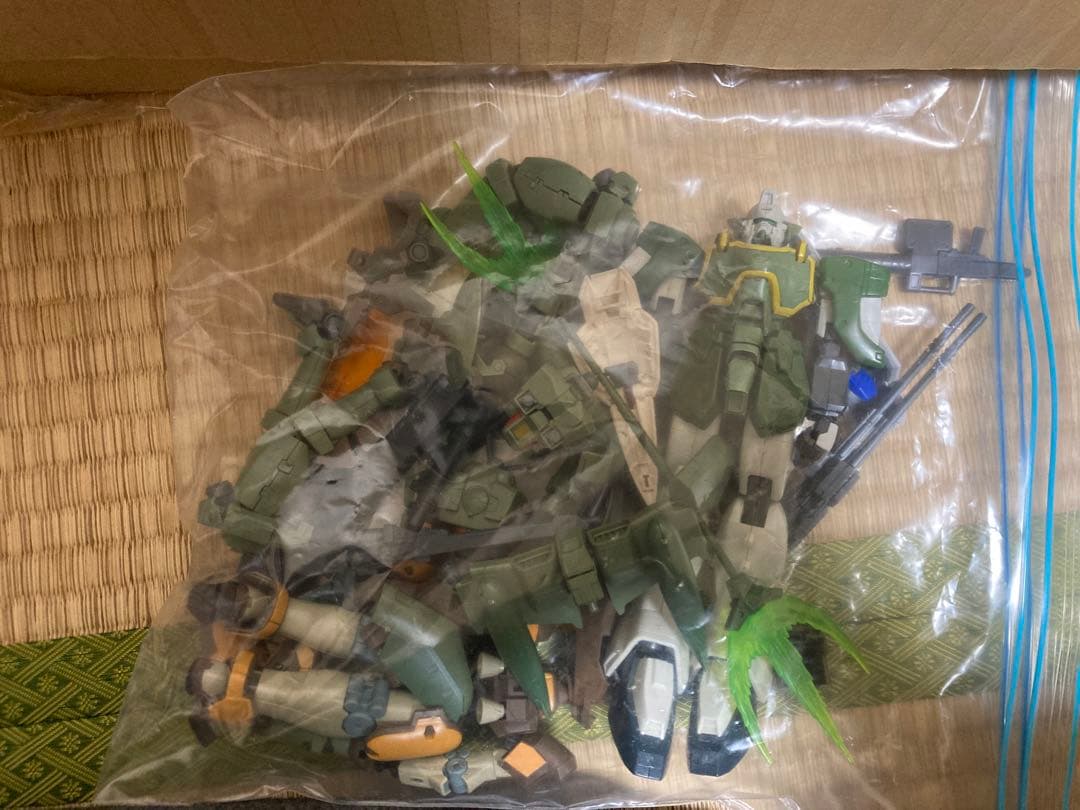 ガンプラ　hg mg rg など　ジャンクパーツ大量まとめ売り