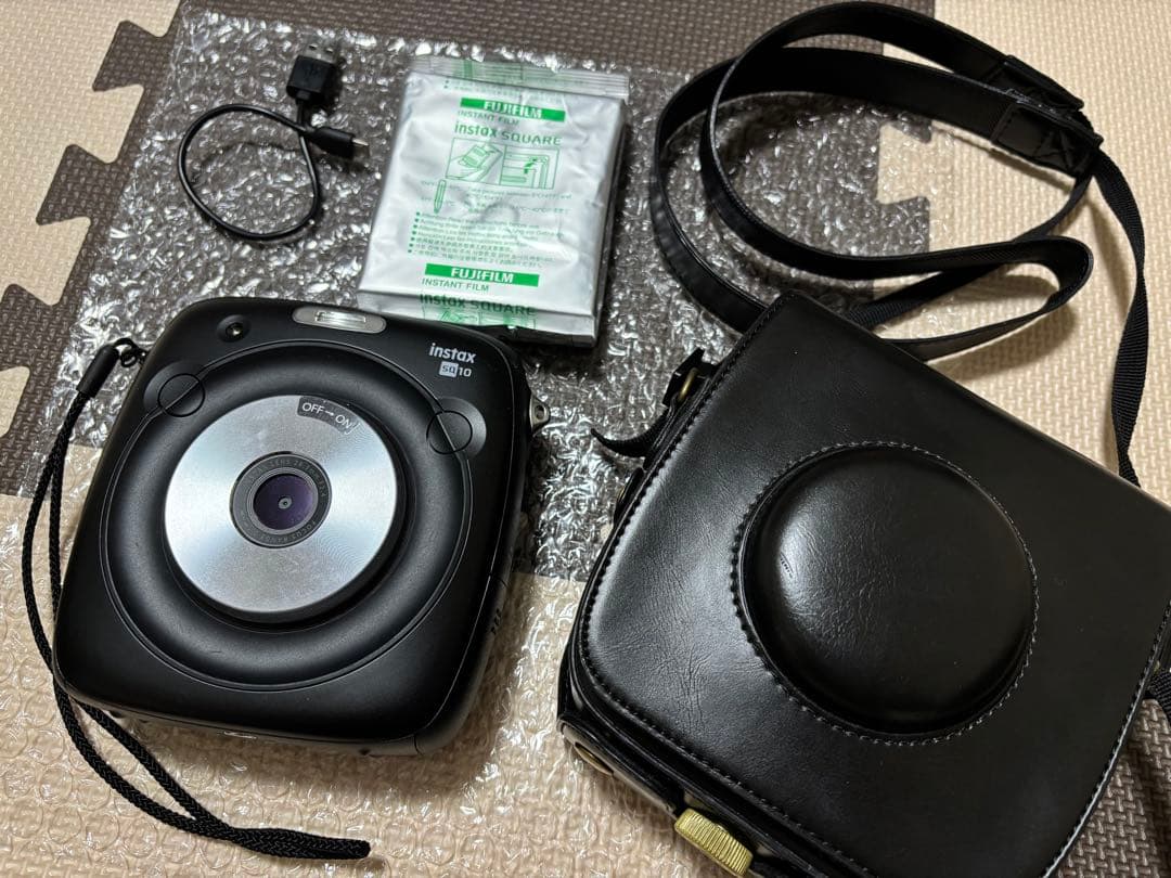 FUJIFILM instax SQUARE SQ10 セット Amazon | 富士フイルム(FUJIFILM) デジタルチェキ SQUARE SQ10