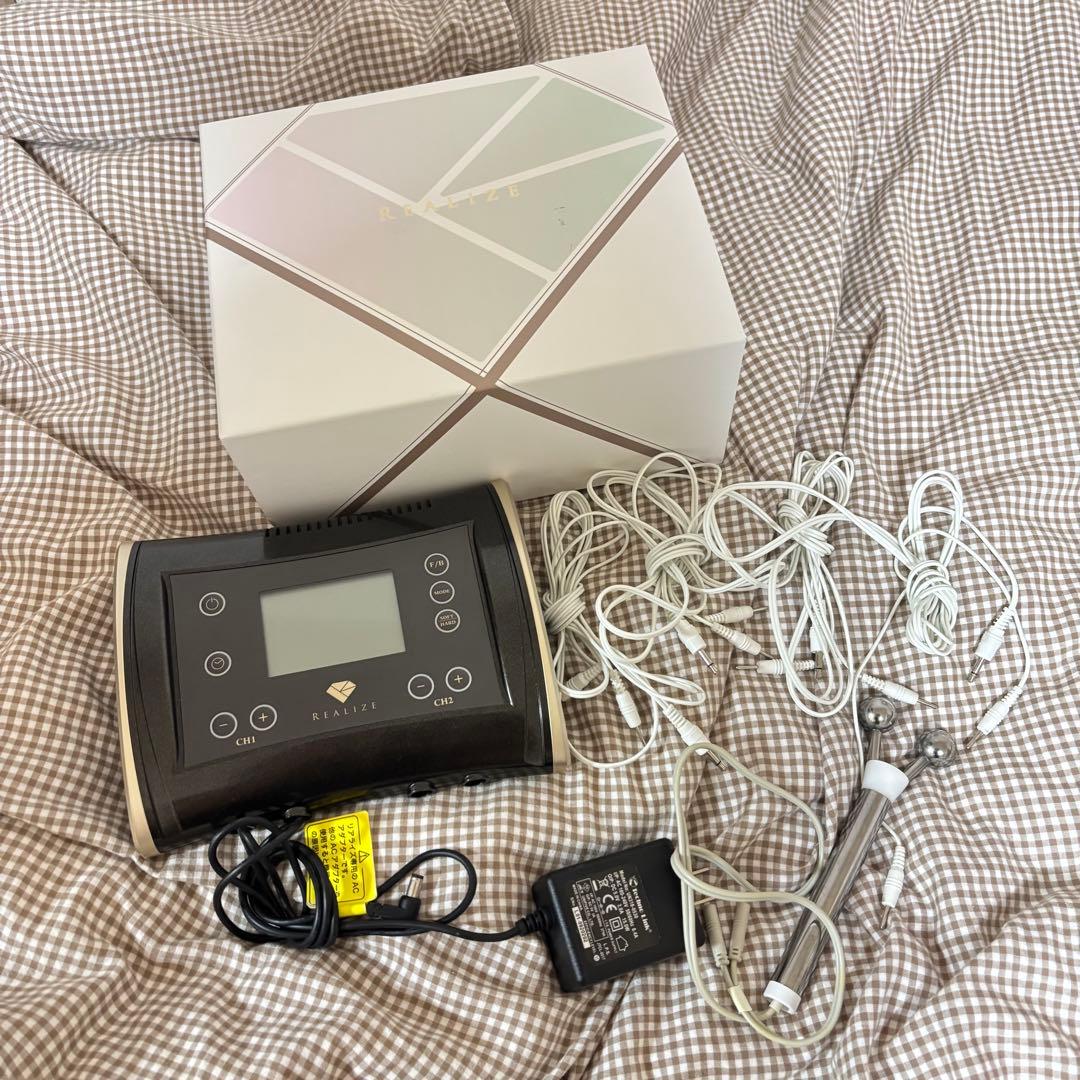 スリムビューティーハウス　REALIZE リアライズ ボディケア機器 ESM REALIZE ボディケア機器 スリムビューティーハウス 美品】スリム