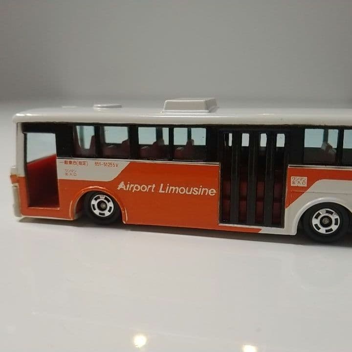 ロングトミカ L4 VOLVO 富士重工・連節バス - メルカリ