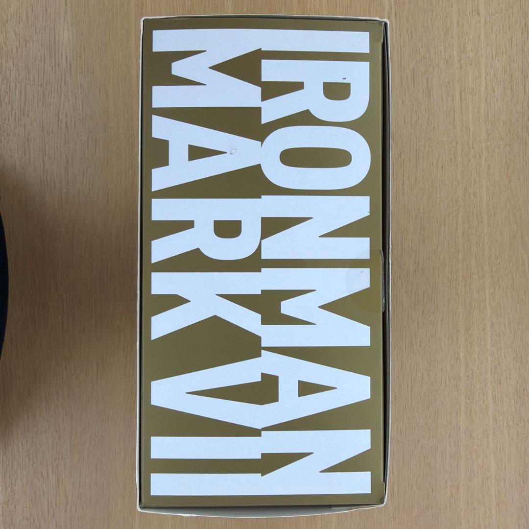 HOT TOYS アベンジャーズ　アイアンマン・マーク７　SPECIAL ED