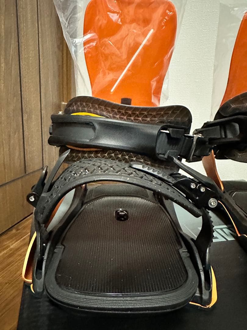 新品 ROME KATANA AW FASE25〜26 M/L サイズ オレンジ - メルカリ