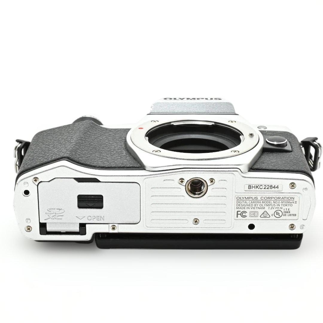 美品・ショット数1425回】OLYMPUS OM-D E-M10 MarkII - メルカリ