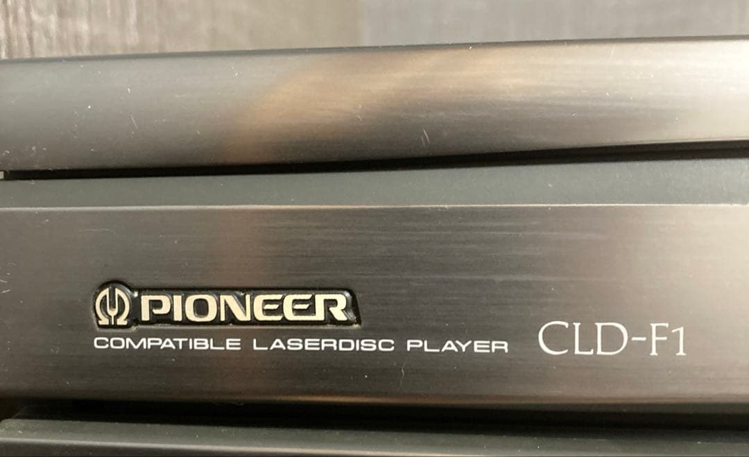 ジャンク品)レーザーディスクプレーヤー パイオニアCLD-F1 - メルカリ