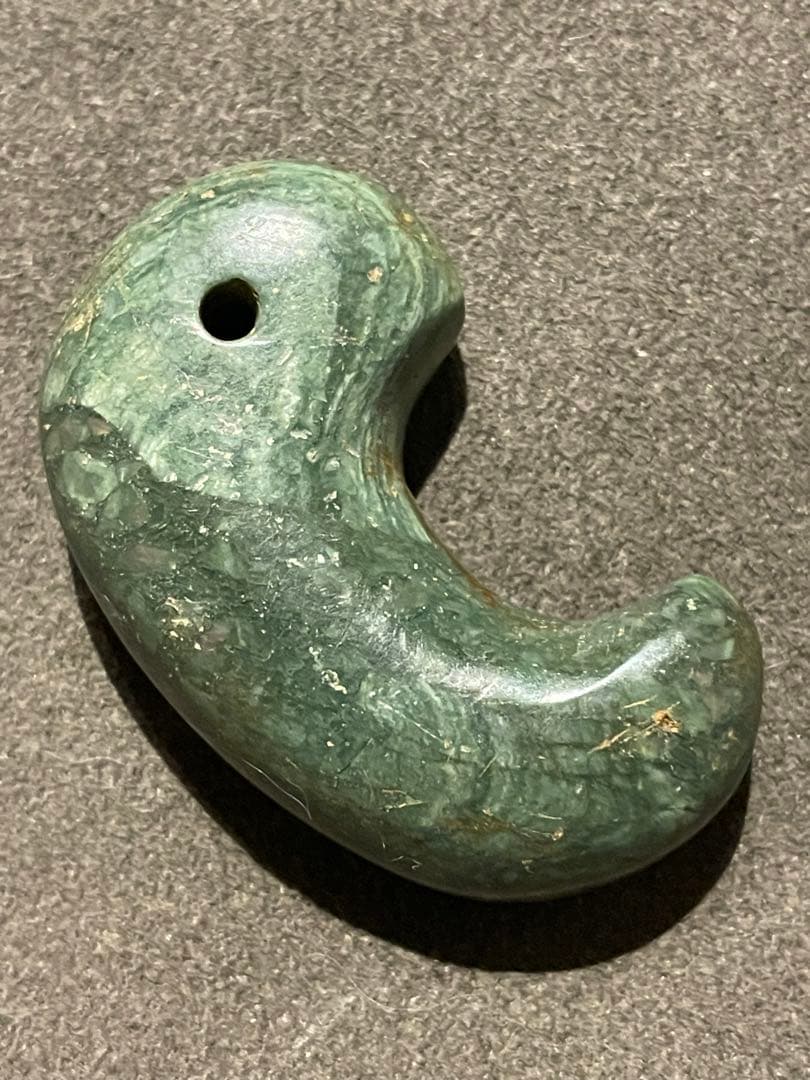 古墳時代 出雲石勾玉 コの字型 大型 出土品 - メルカリ