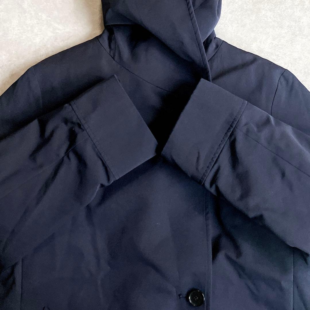 美品 アンタイトル ホワイトダックダウンフーデッドコート 超軽量 ノン