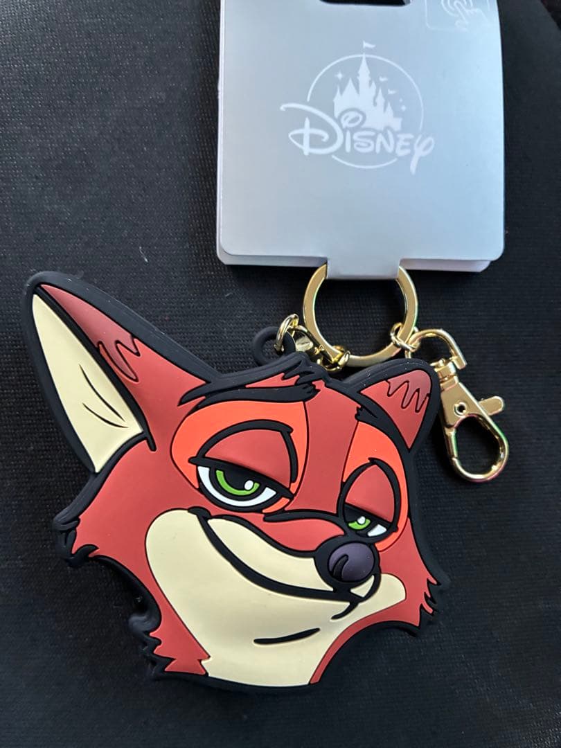 新品 ディズニーストア ズートピア ニック・ワイルド キーホルダー