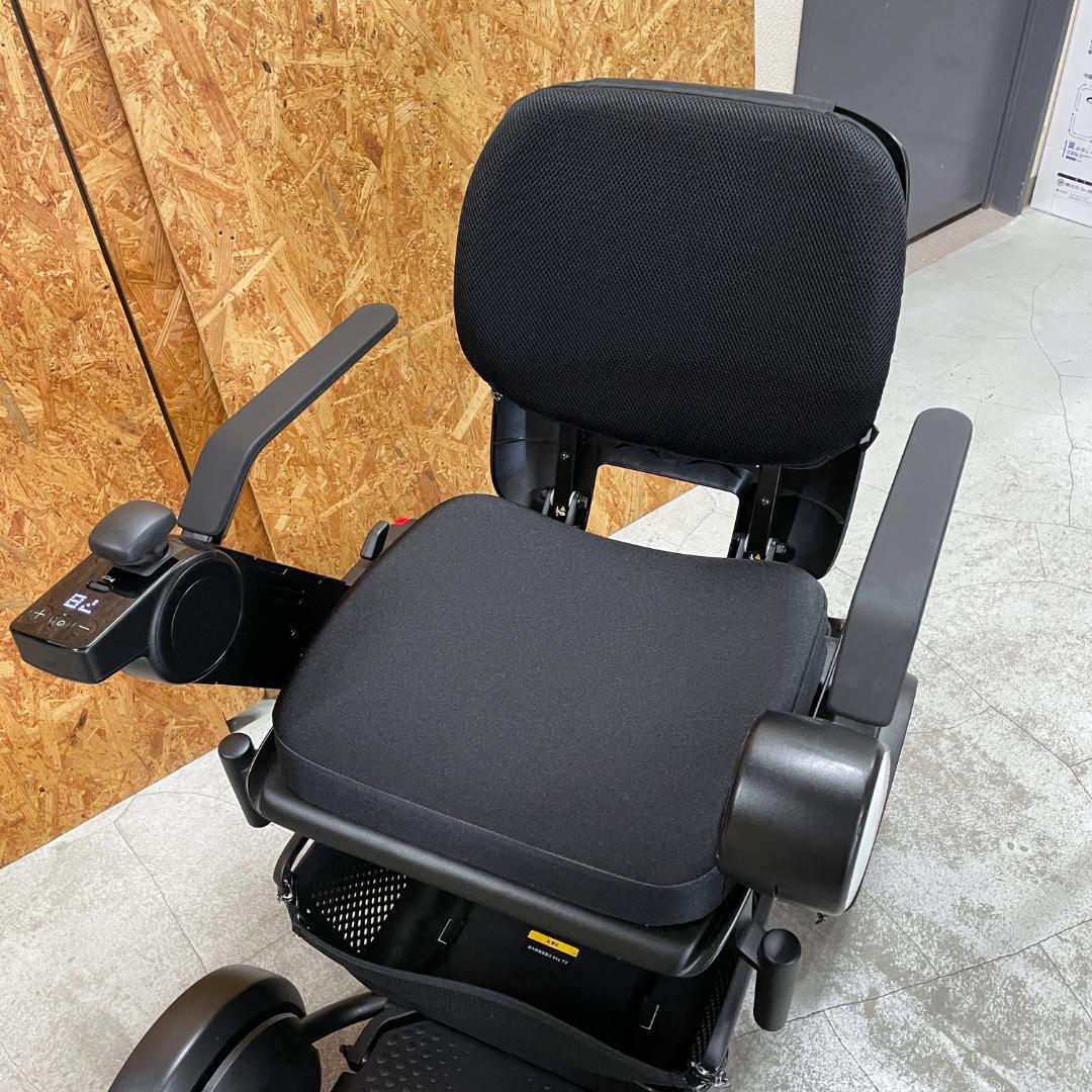 ☆年末セール☆中古美品☆WHILL Model C2 電動車いす シニアカー 白